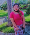 Dating Woman Thailand to ตาก : Sanda, 20 years